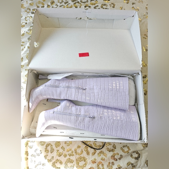 Aldo Womens Shoe Size 5 & 6   Purple Stilleto Boots Pointed Toe Leather Boots - Picture 6 of 11